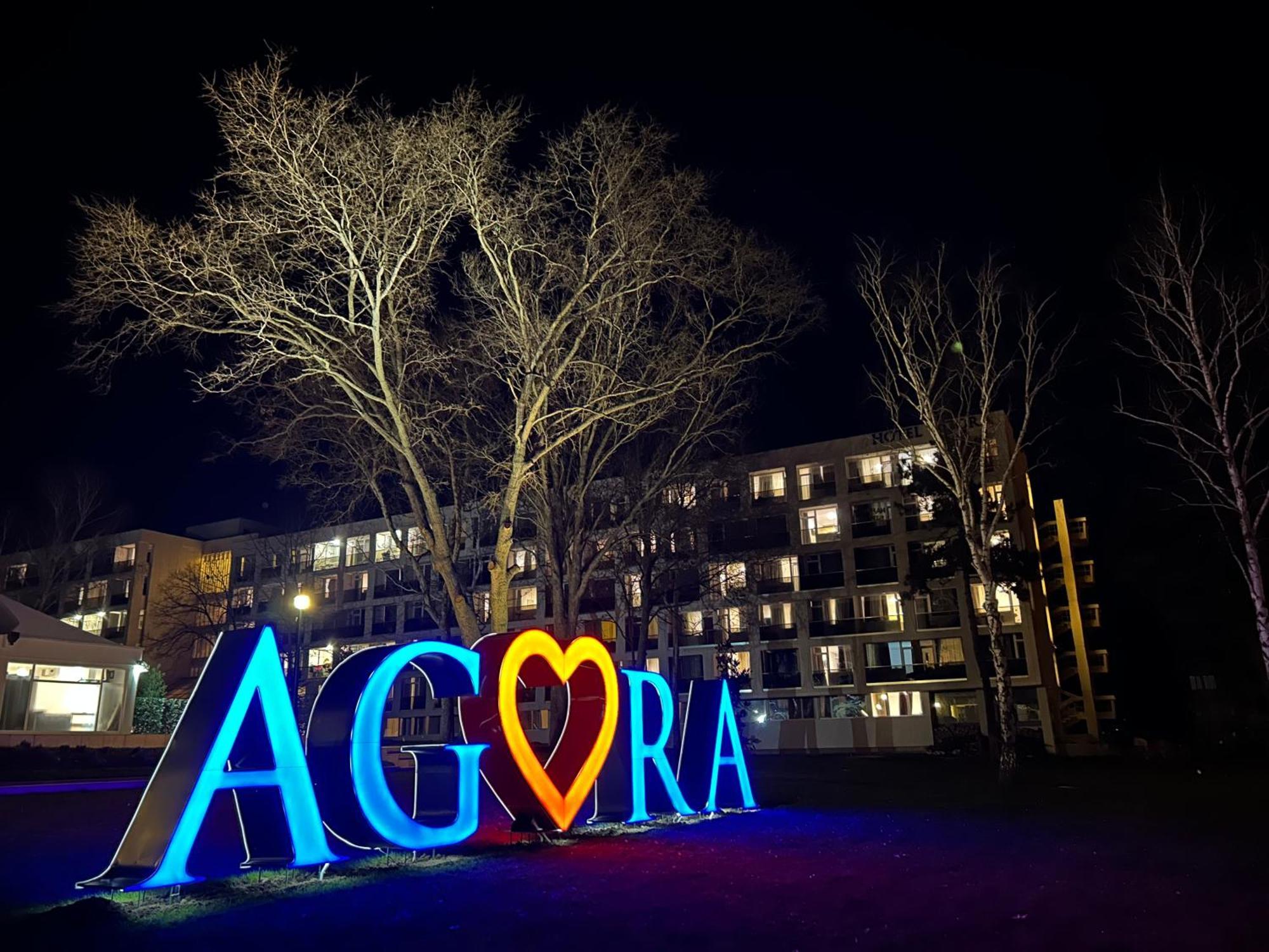 Hotel Agora Neptun Kültér fotó