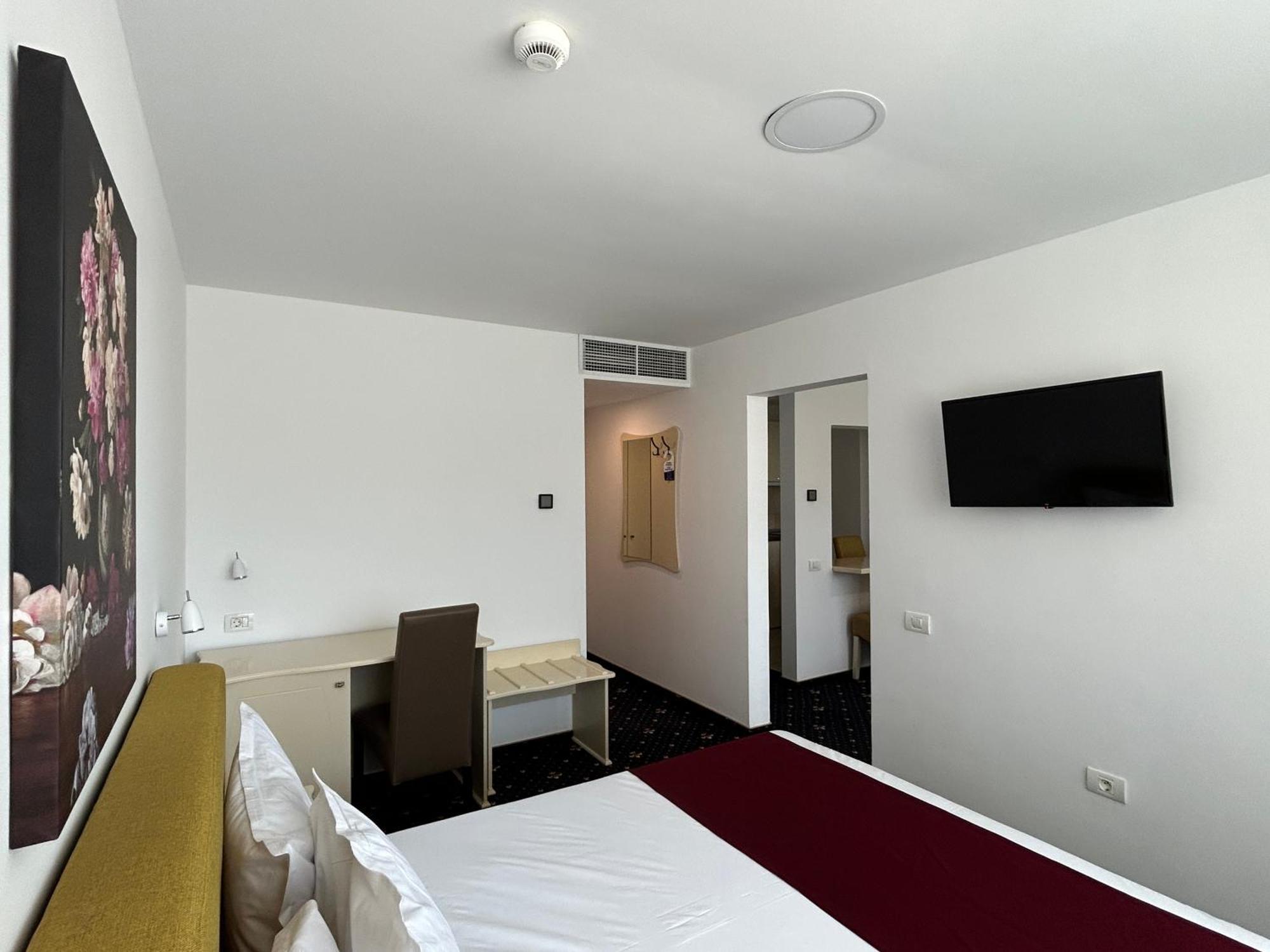 Hotel Agora Neptun Kültér fotó