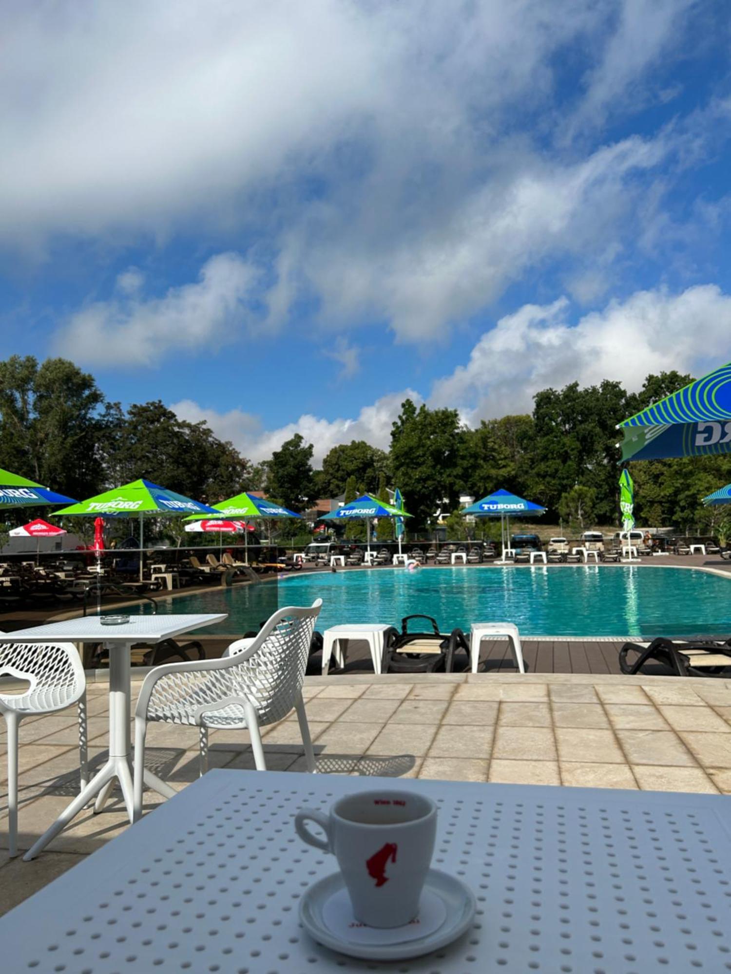 Hotel Agora Neptun Kültér fotó